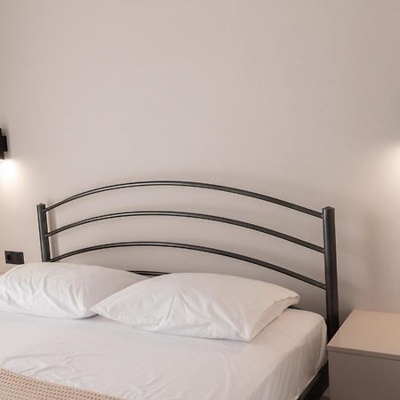 Valentinos Apartments Kallithea  エクステリア 写真