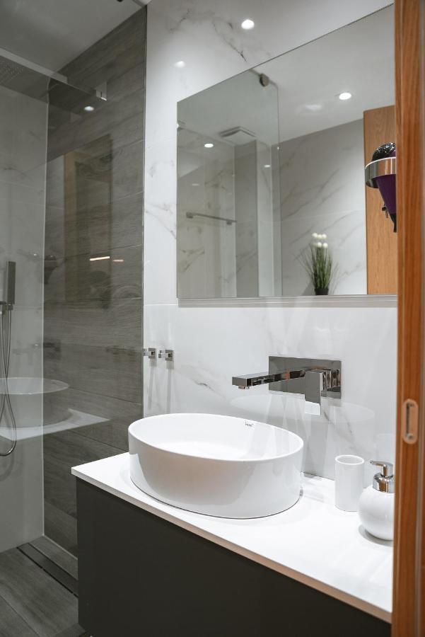Valentinos Apartments Kallithea  エクステリア 写真