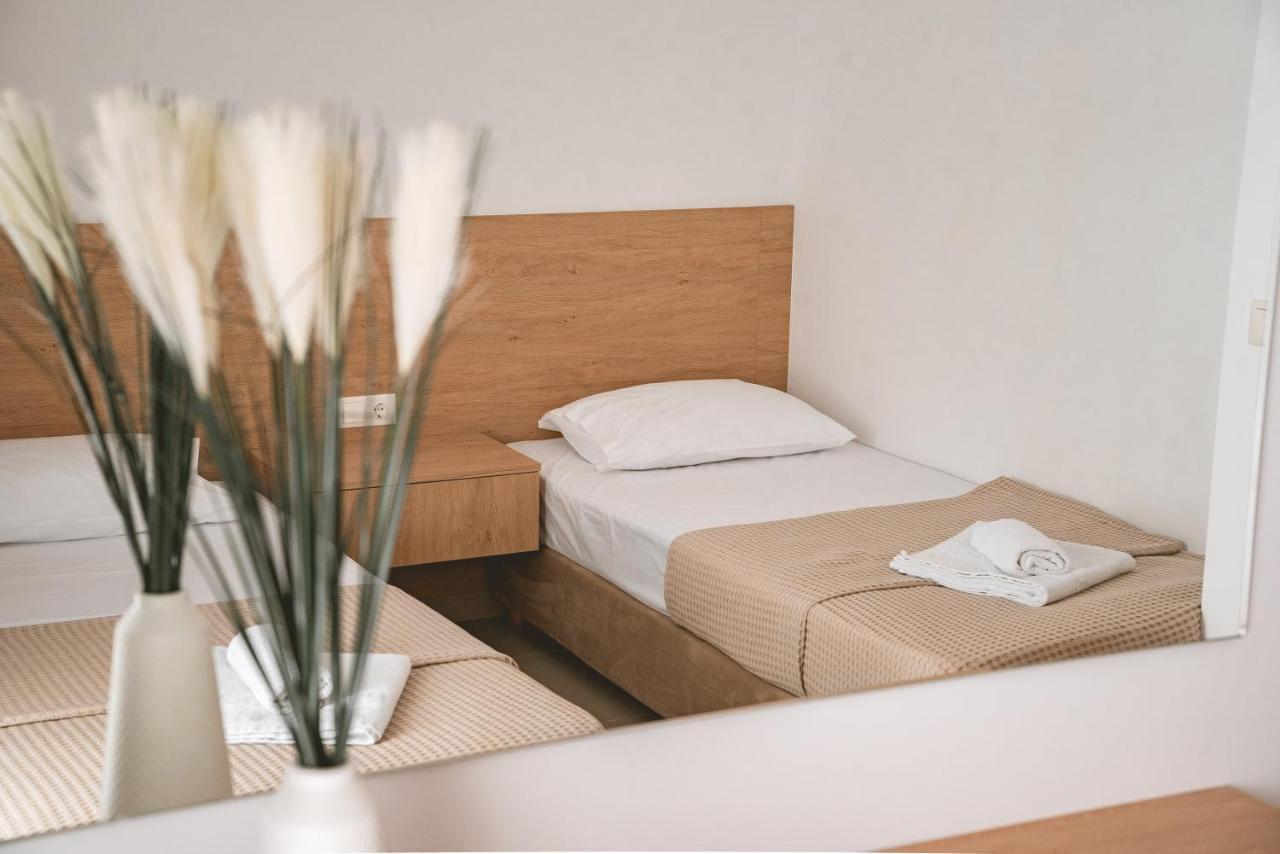 Valentinos Apartments Kallithea  エクステリア 写真