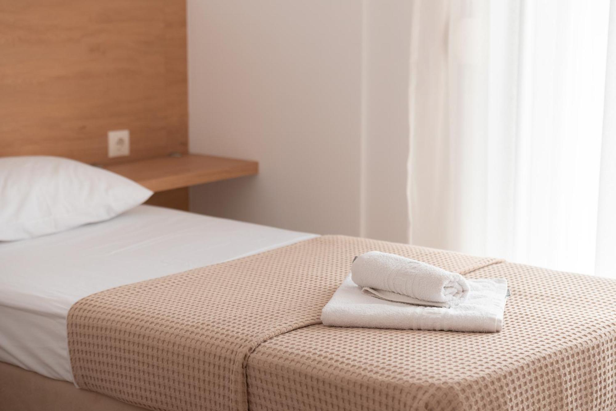 Valentinos Apartments Kallithea  エクステリア 写真